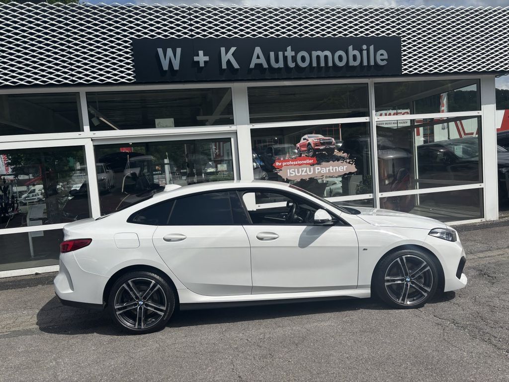 BMW 220 2022