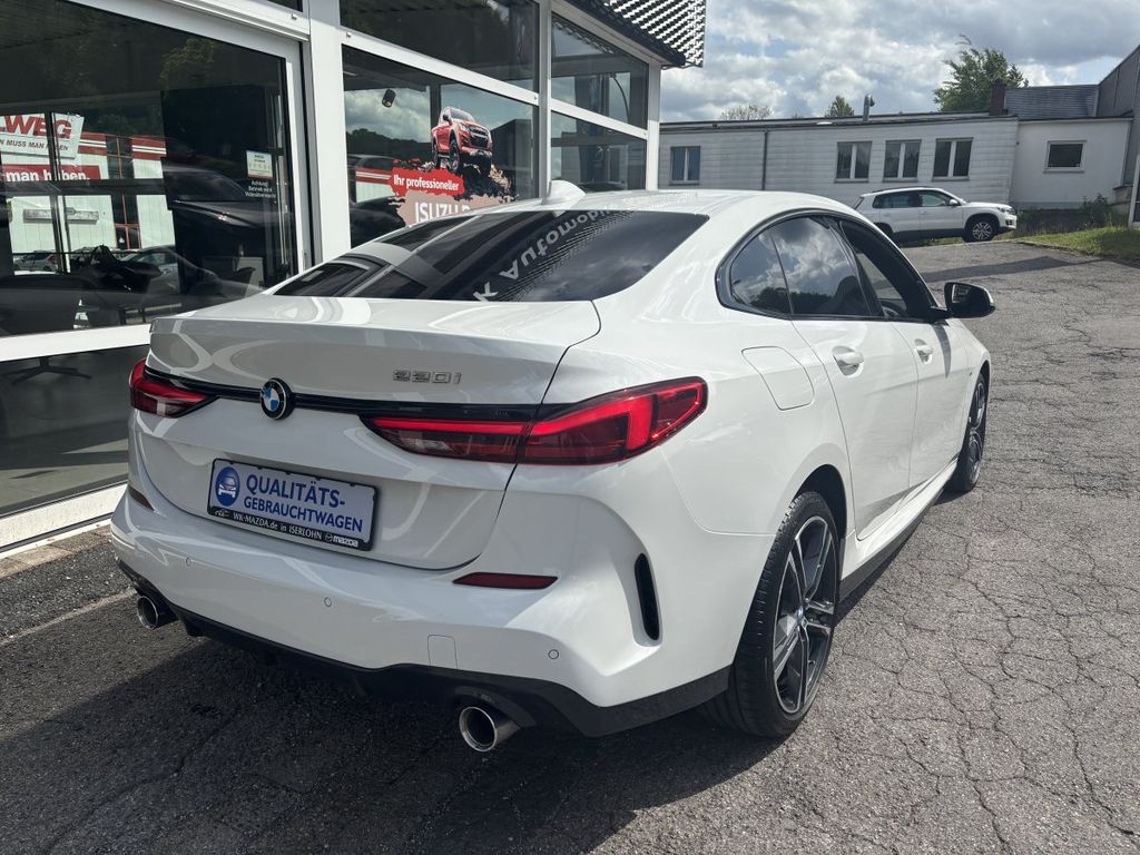 BMW 220 2022