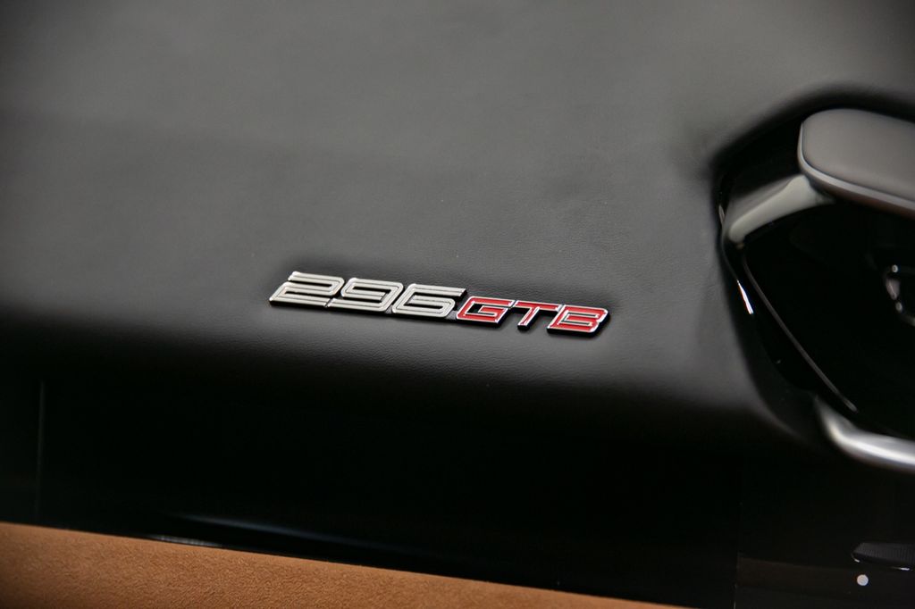 Ferrari 296 GTB 2023