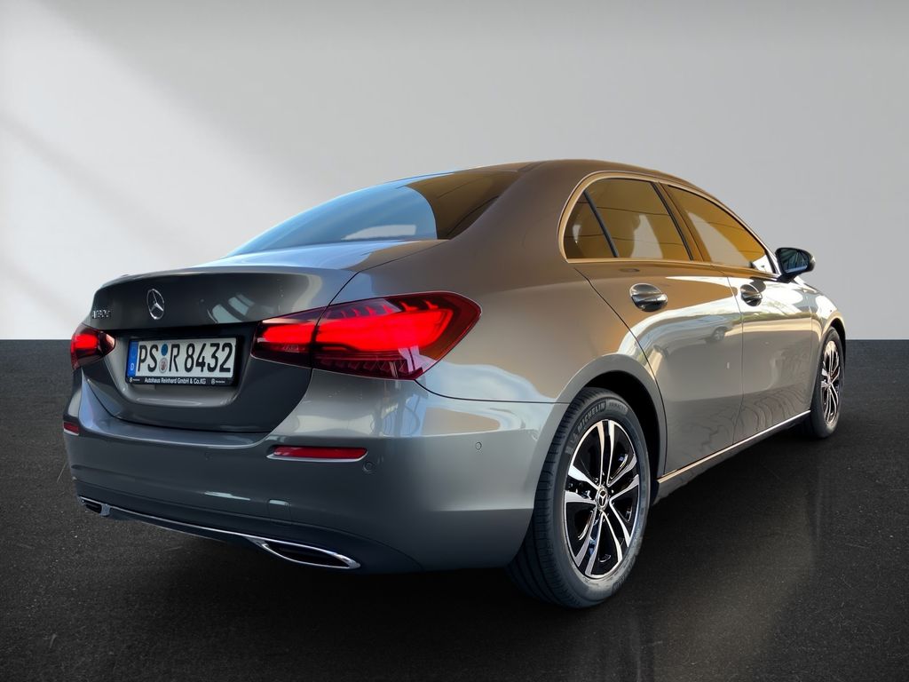 Mercedes-Benz A 180 2025