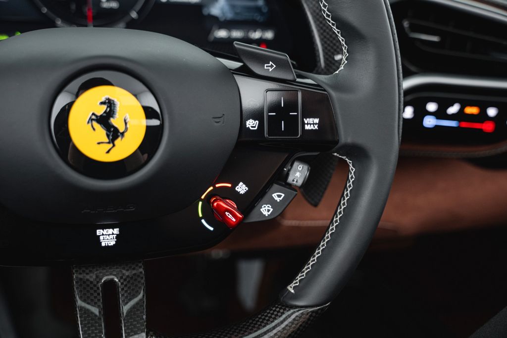 Ferrari 296 GTS 2023