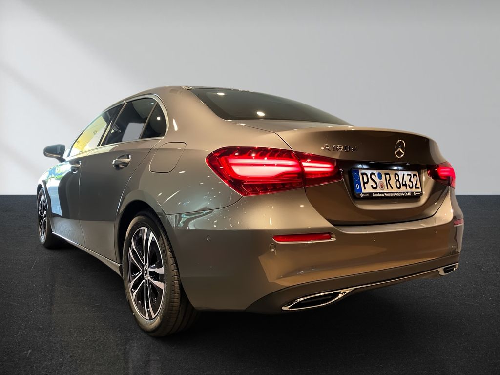 Mercedes-Benz A 180 2025