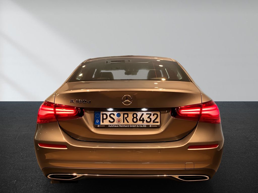 Mercedes-Benz A 180 2025