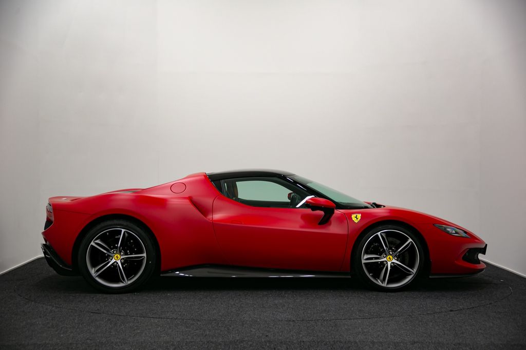 Ferrari 296 GTB 2023