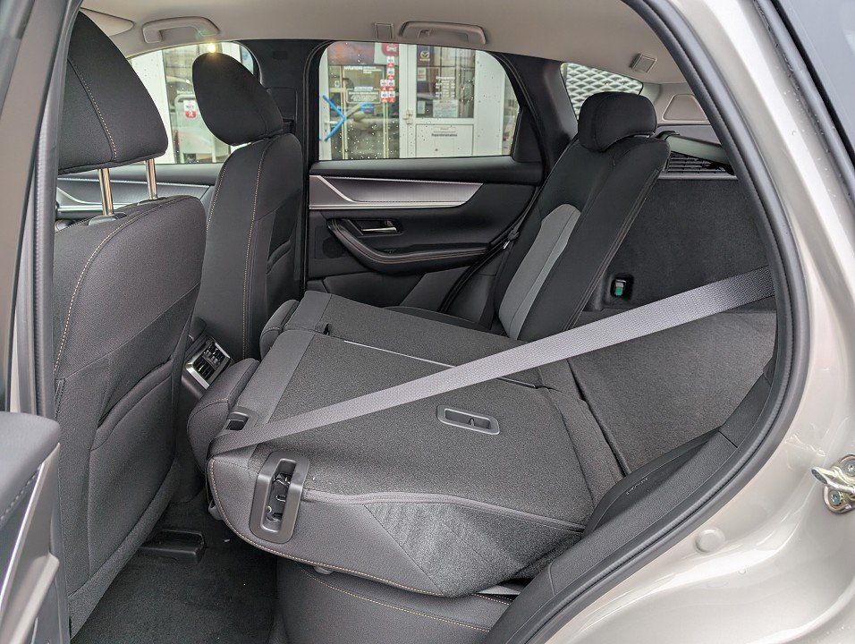 Mazda CX-60 2025