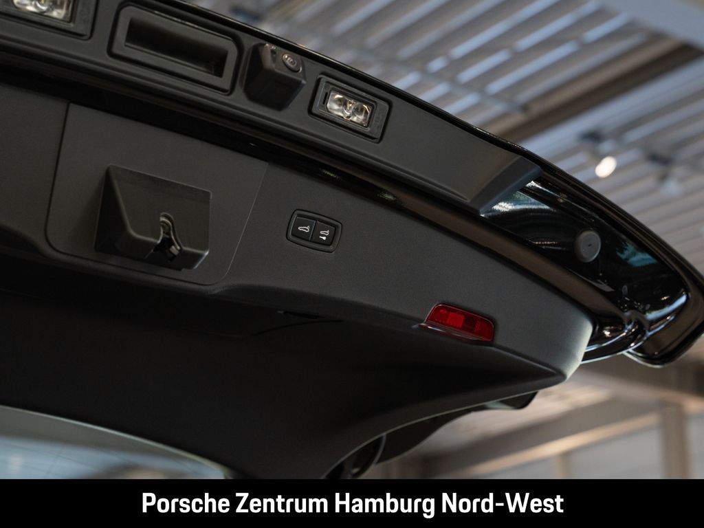 Porsche Cayenne 2025