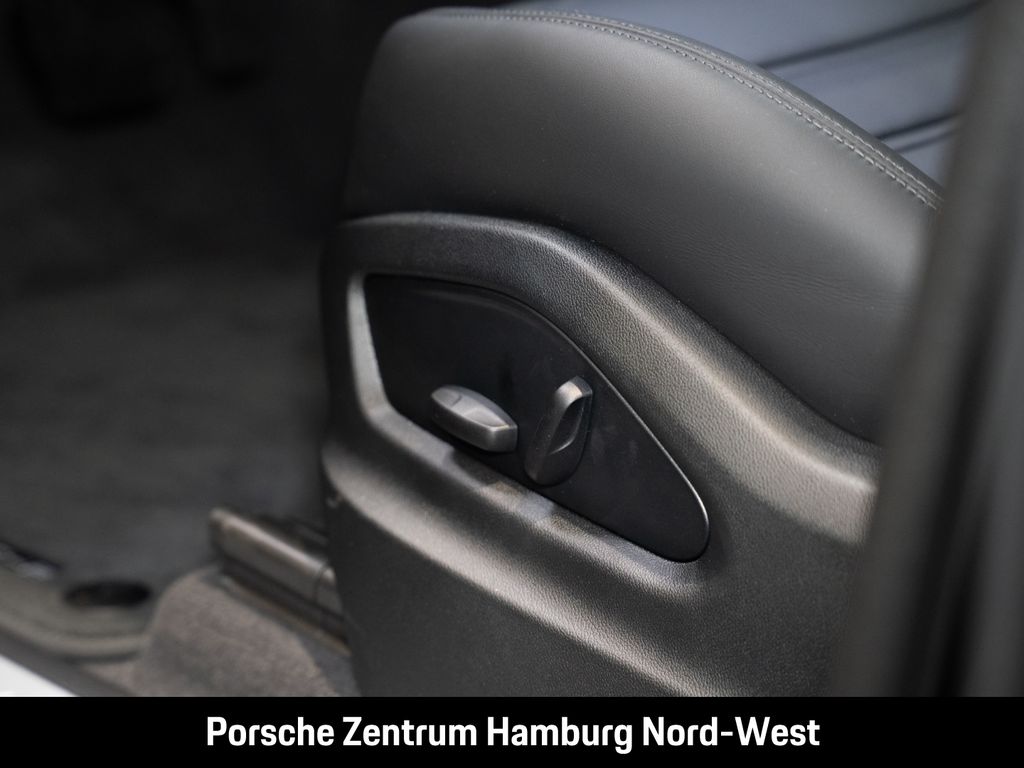 Porsche Cayenne 2025