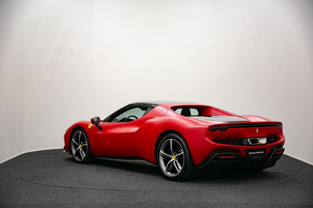 Ferrari 296 GTB 2023