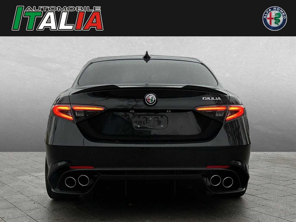 Alfa Romeo Giulia 2024