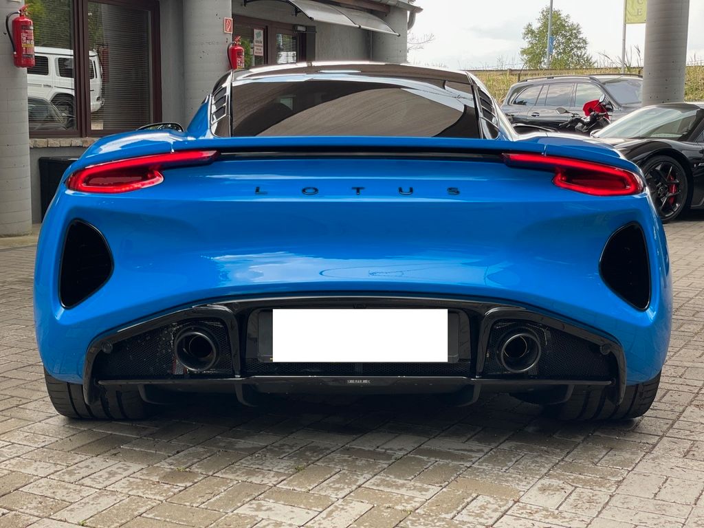 Lotus Emira 2023