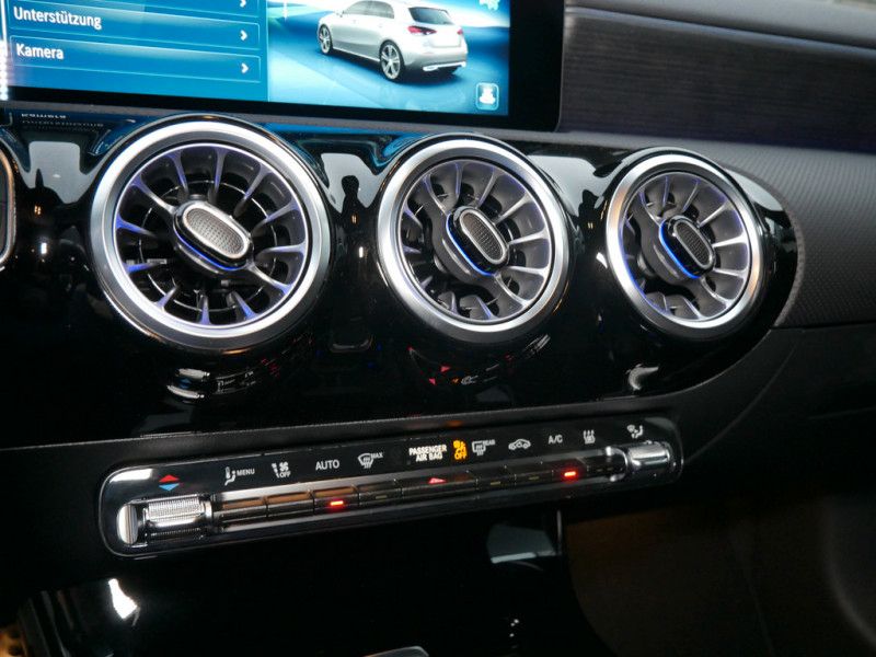 Mercedes-Benz A 200 2024