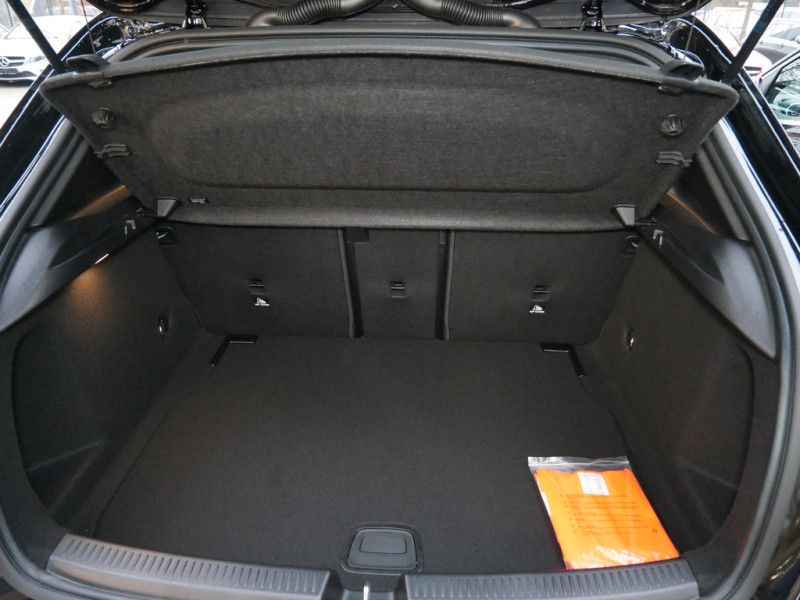 Mercedes-Benz A 200 2024