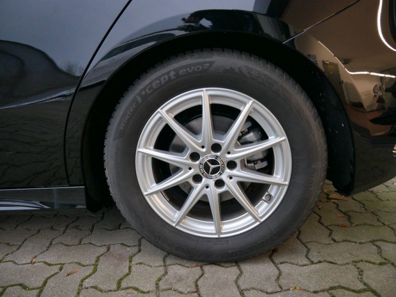 Mercedes-Benz A 200 2024