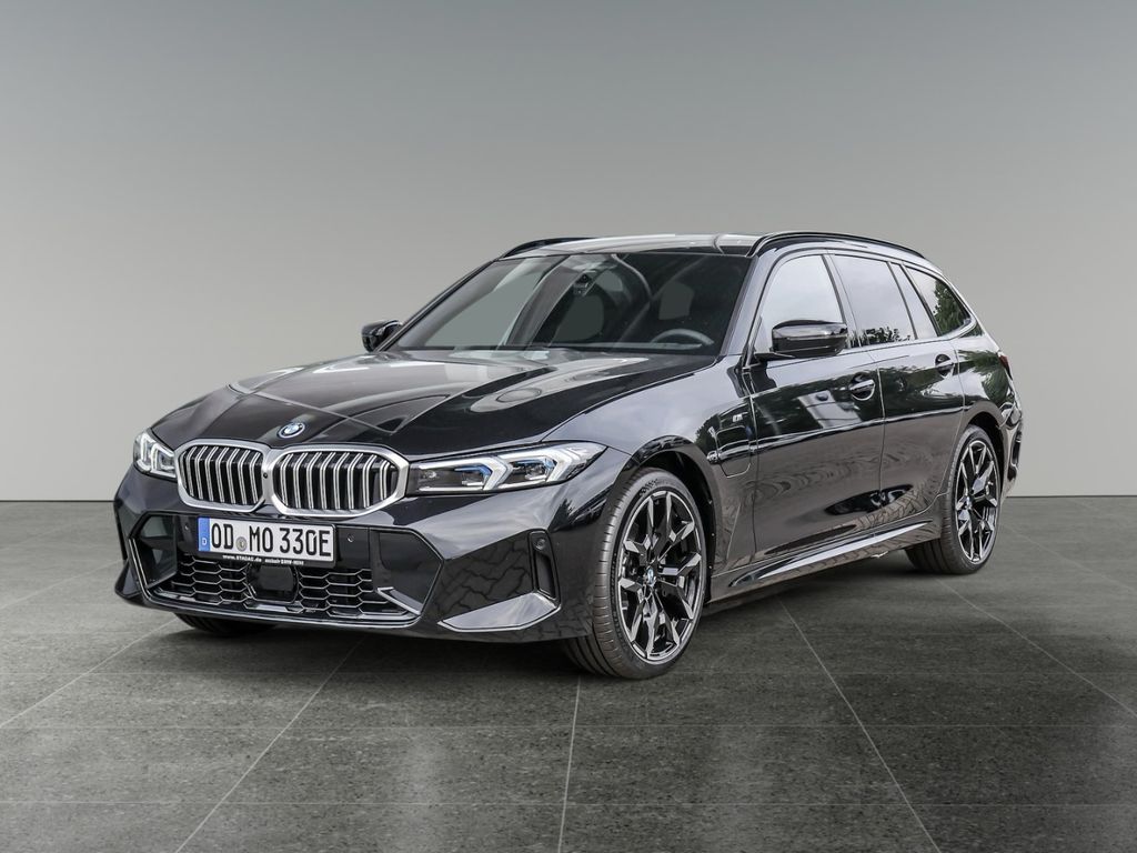 BMW 330 2025
