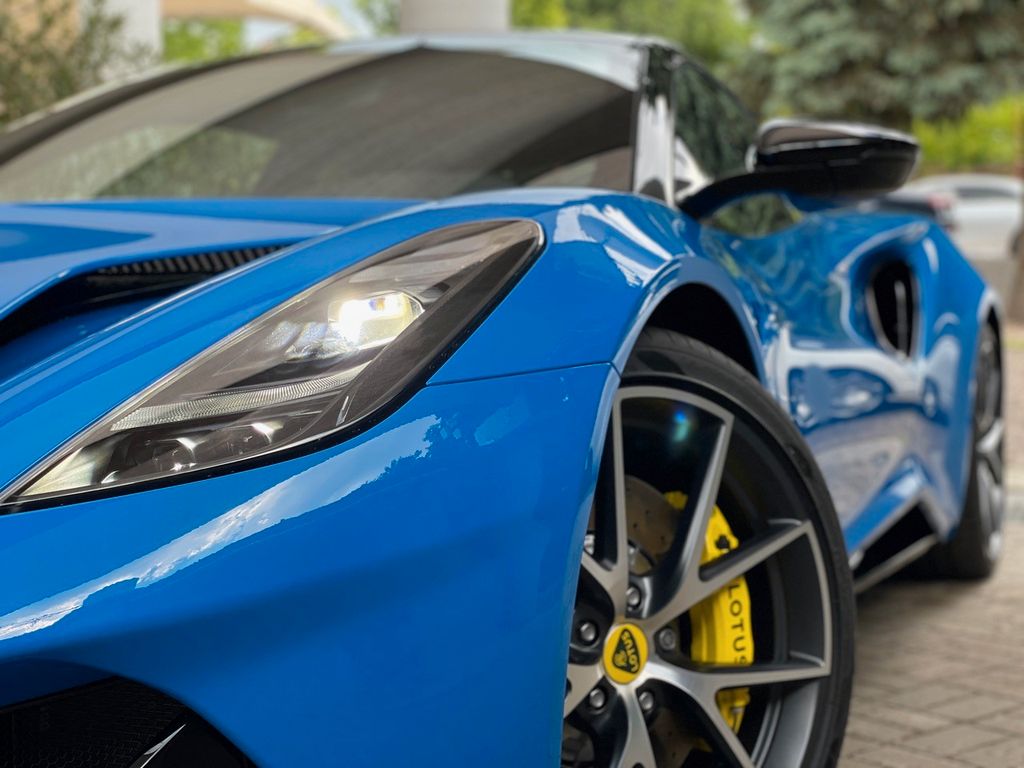 Lotus Emira 2023