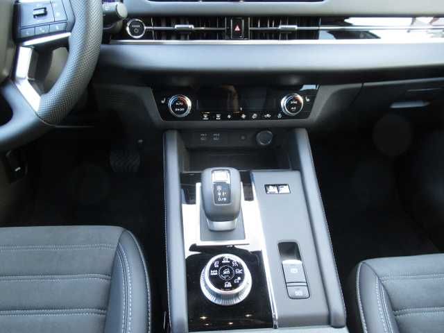 Mitsubishi Outlander 2025