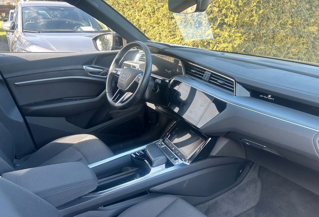 Audi e-tron 2021