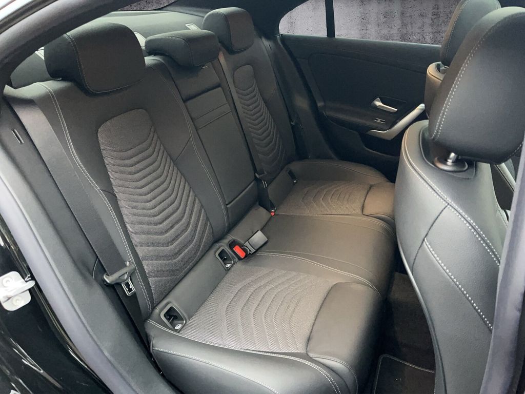 Mercedes-Benz CLA 200 2024