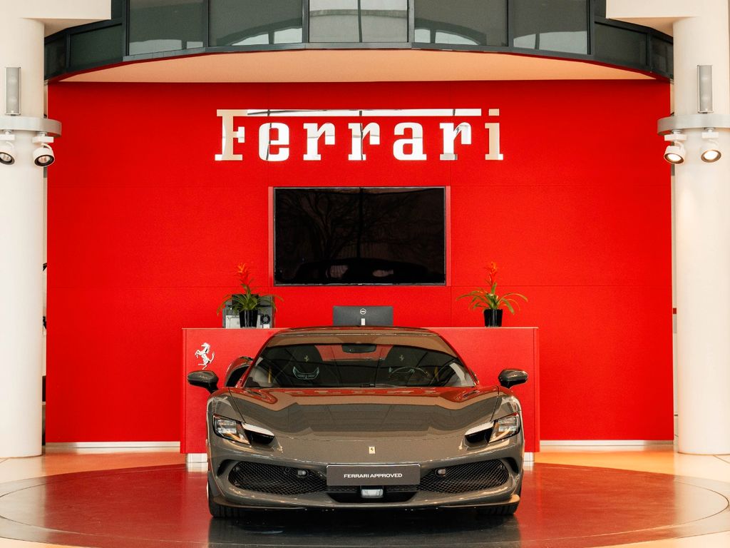 Ferrari 296 GTB 2024