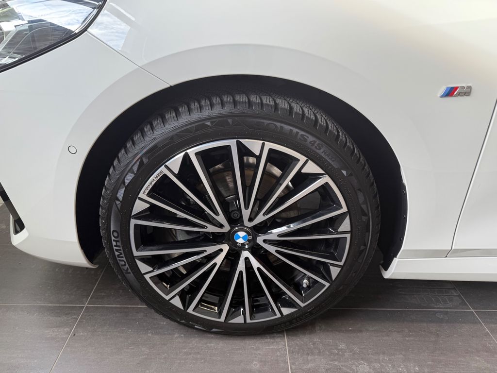 BMW 220 2024