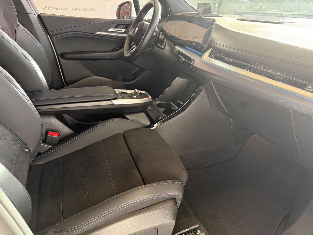 BMW 220 2024