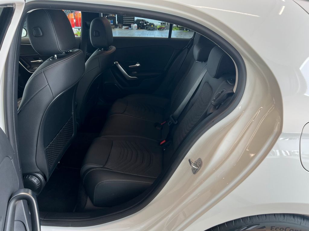Mercedes-Benz A 180 2024