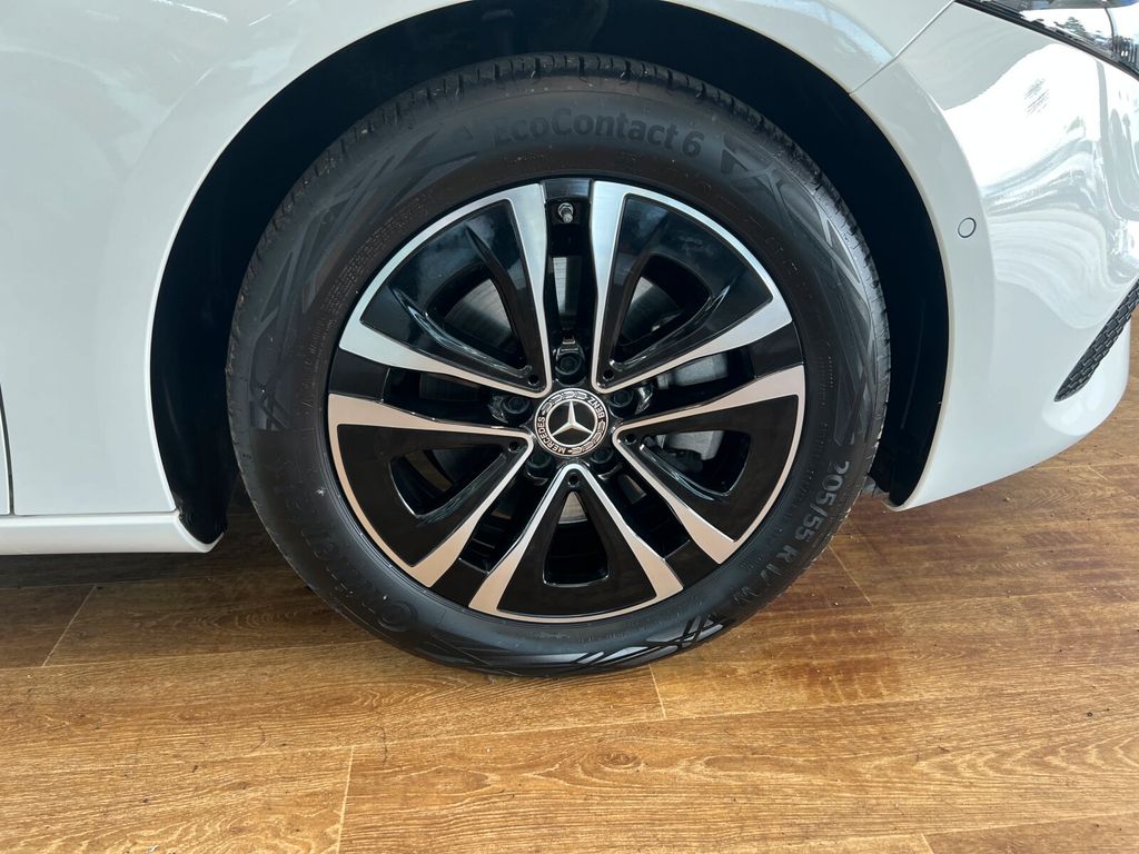 Mercedes-Benz A 180 2024