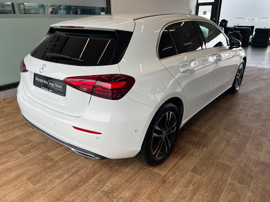 Mercedes-Benz A 180 2024