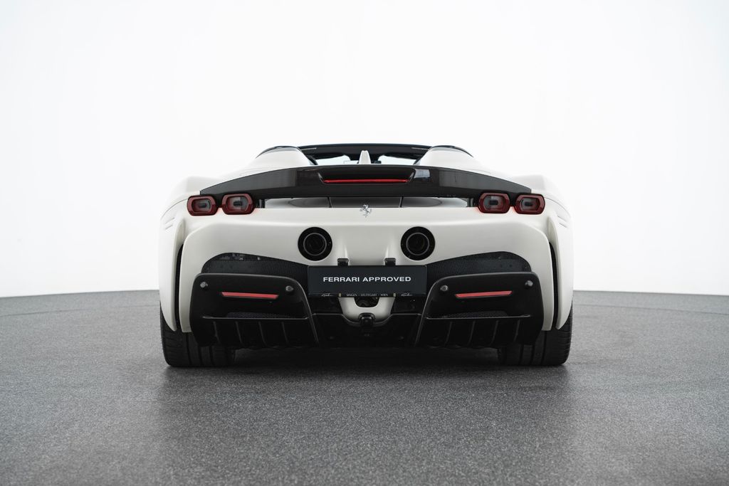 Ferrari SF90 2022
