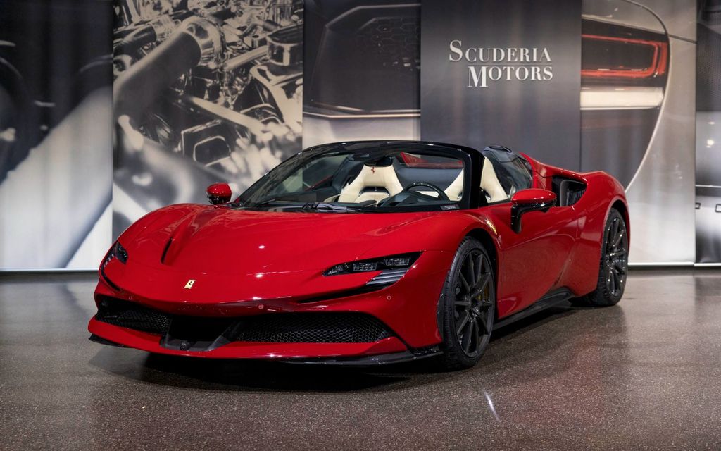 Ferrari SF90 2025