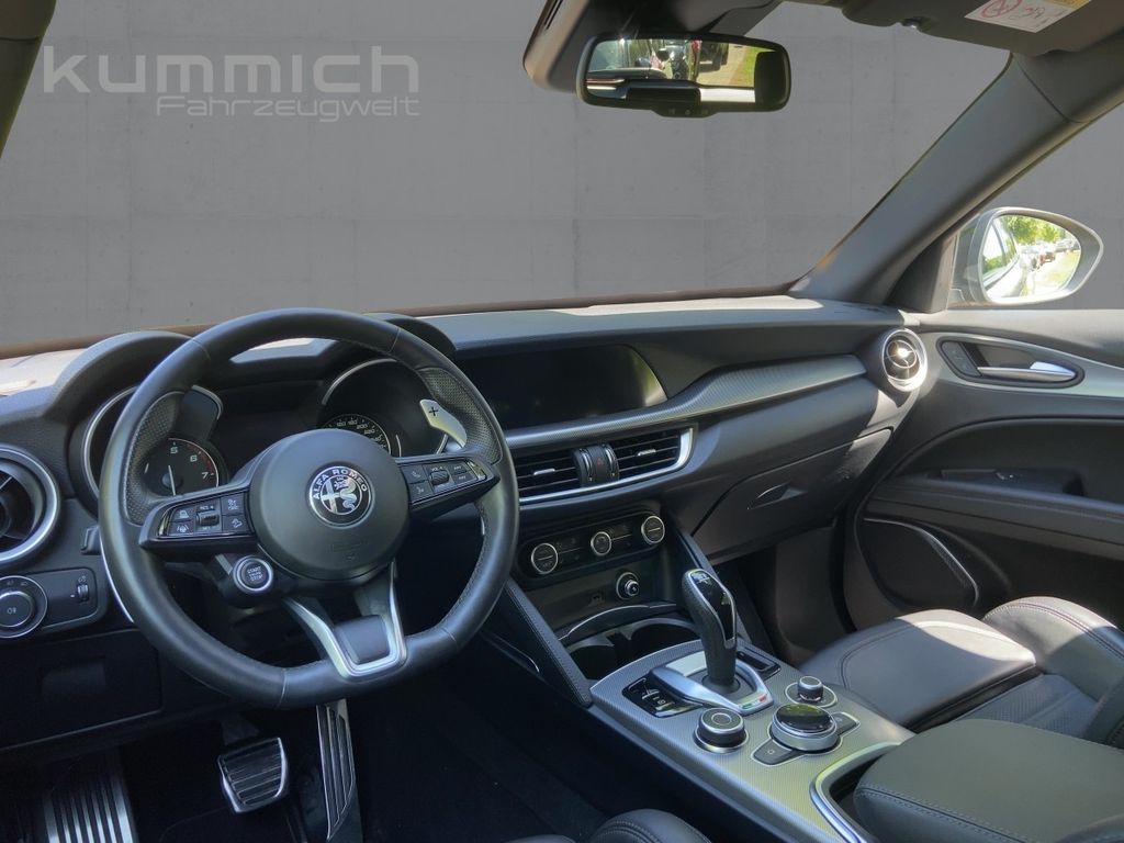 Alfa Romeo Stelvio 2021