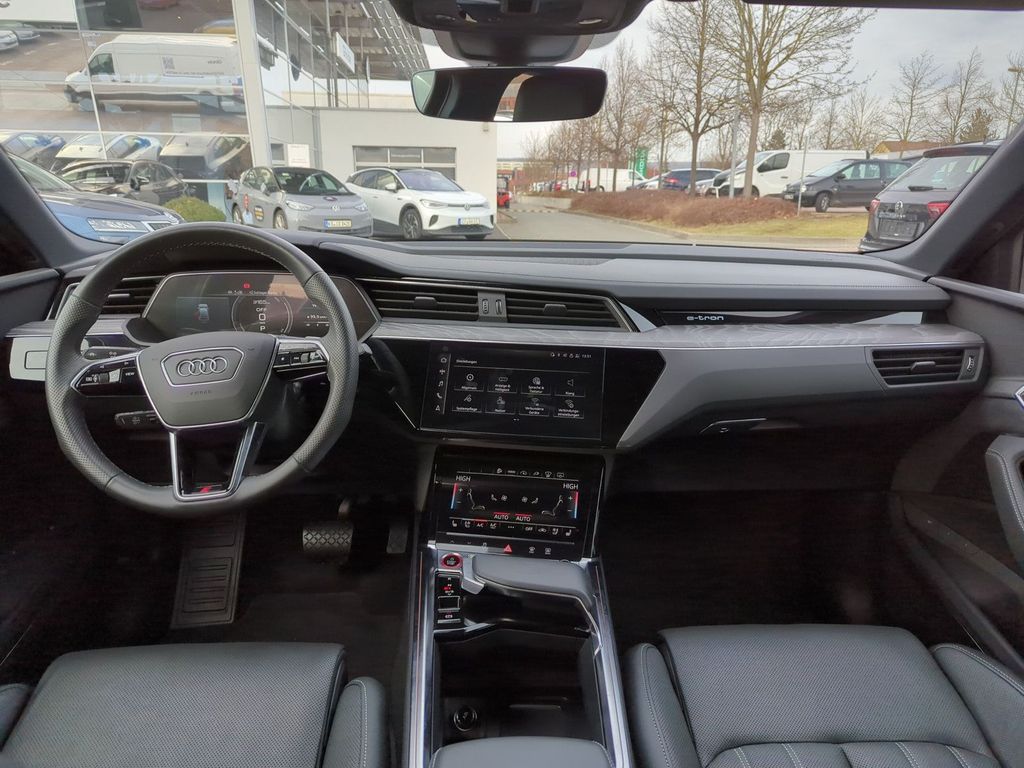 Audi e-tron 2022