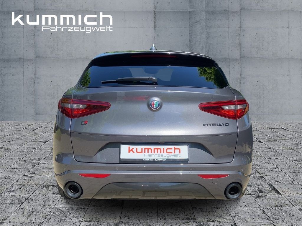 Alfa Romeo Stelvio 2021