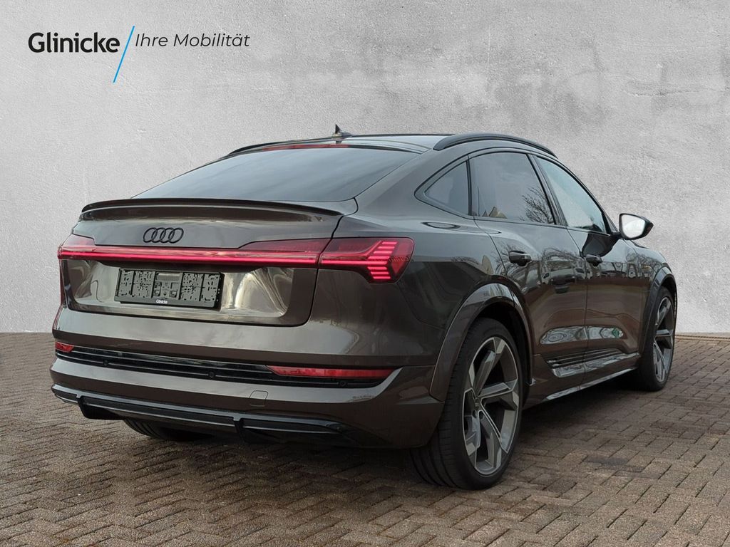 Audi e-tron 2022