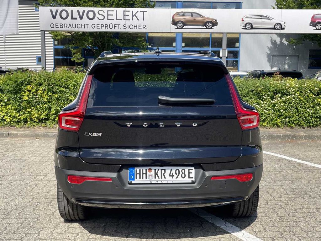 Volvo EX40 2025