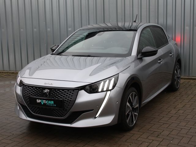 Peugeot 208 2021