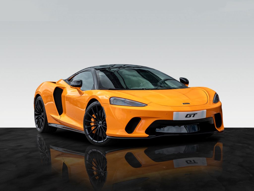 McLaren GT 2025