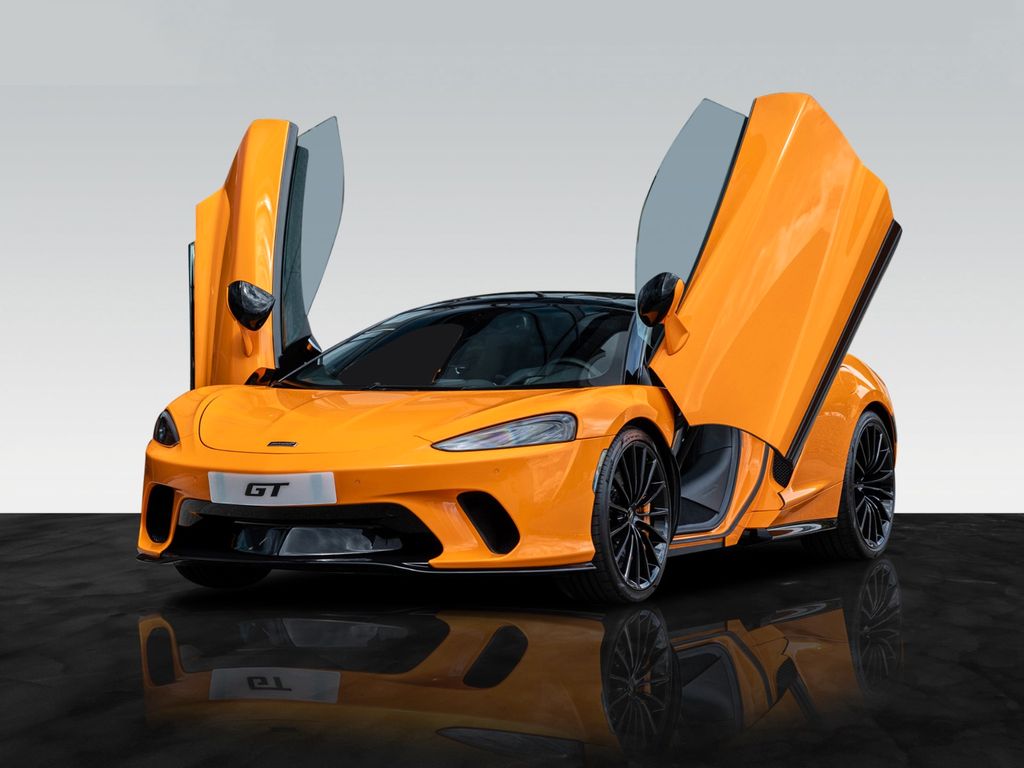 McLaren GT 2025