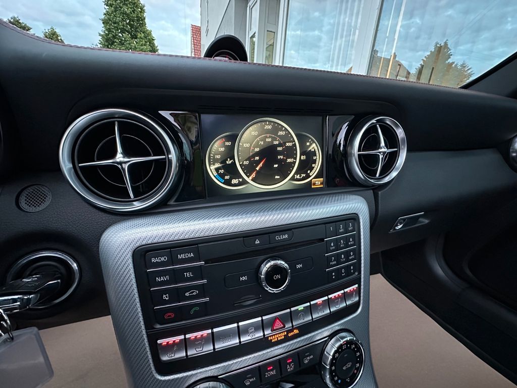 Mercedes-Benz SLC 300 2017