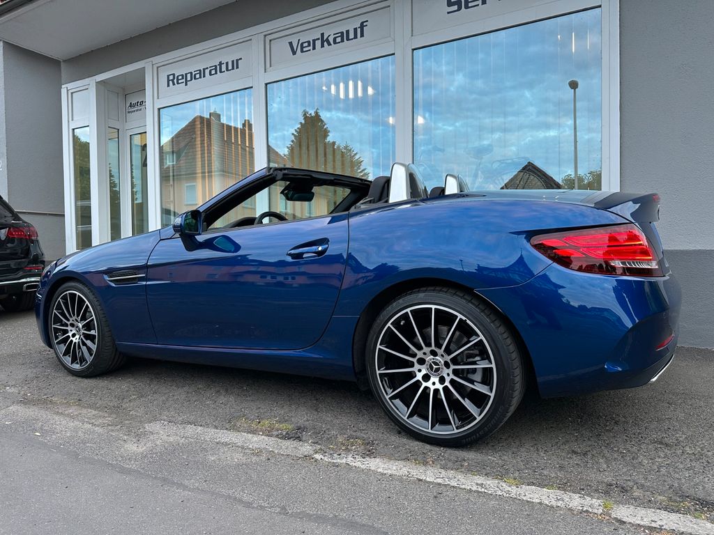 Mercedes-Benz SLC 300 2017