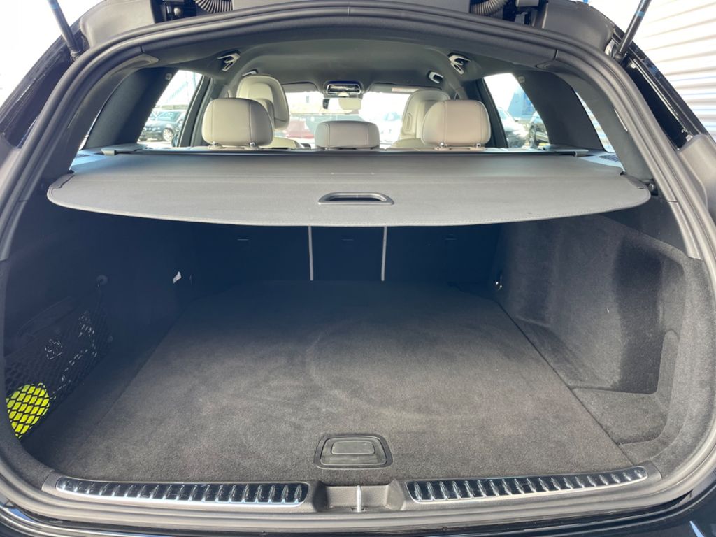 Mercedes-Benz C 300 2022