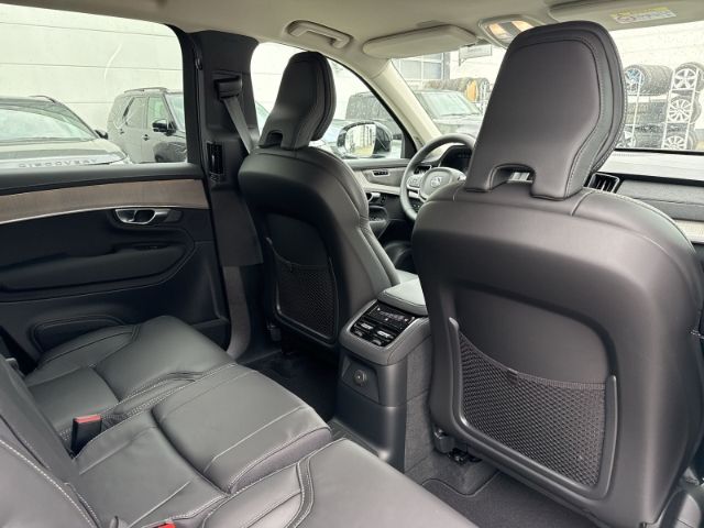 Volvo XC90 2025