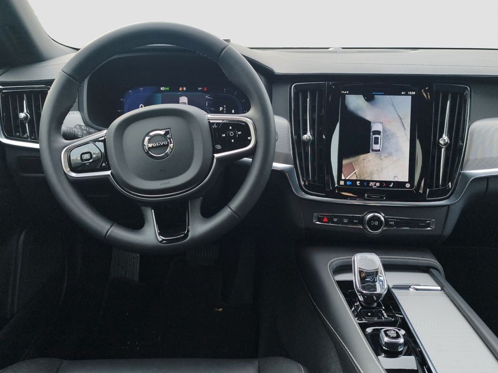 Volvo V90 Cross Country 2024