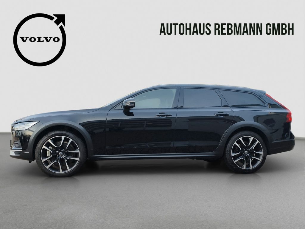 Volvo V90 Cross Country 2024