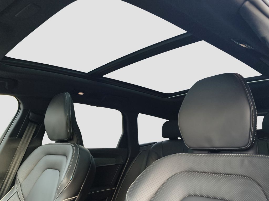 Volvo V90 Cross Country 2024