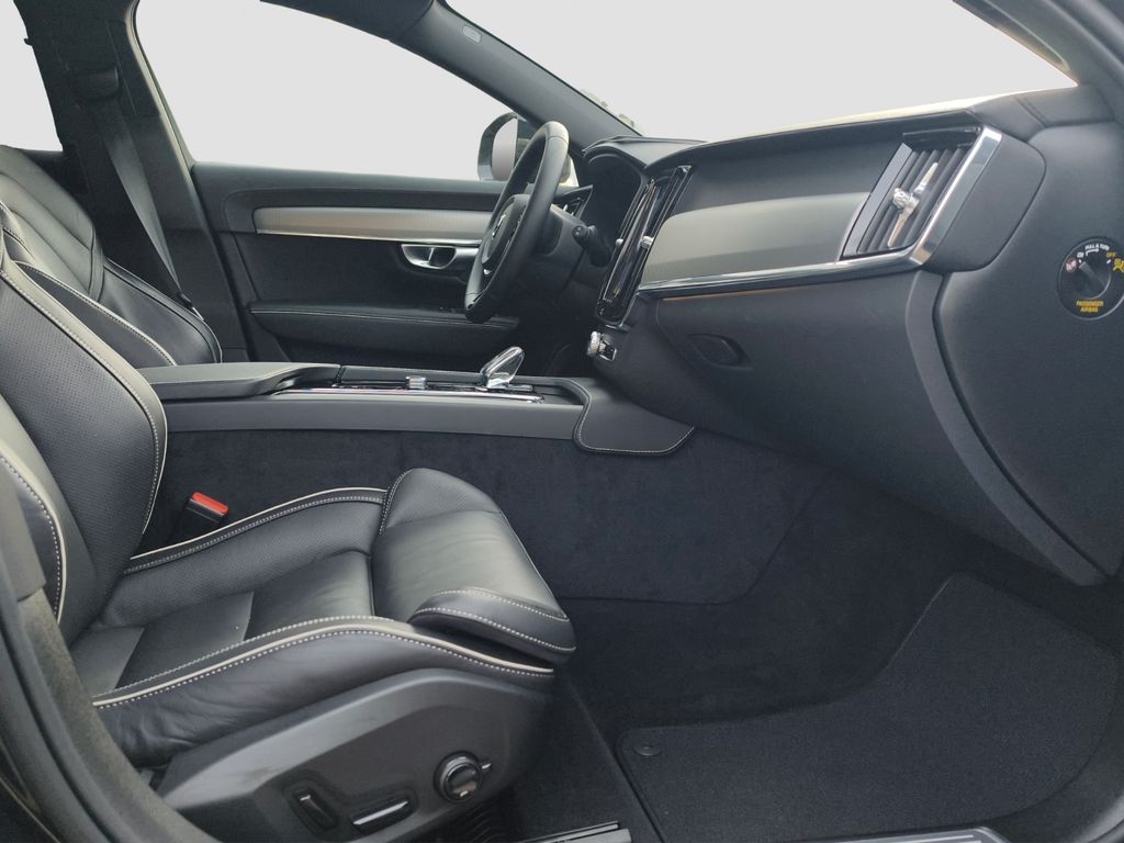 Volvo V90 Cross Country 2024