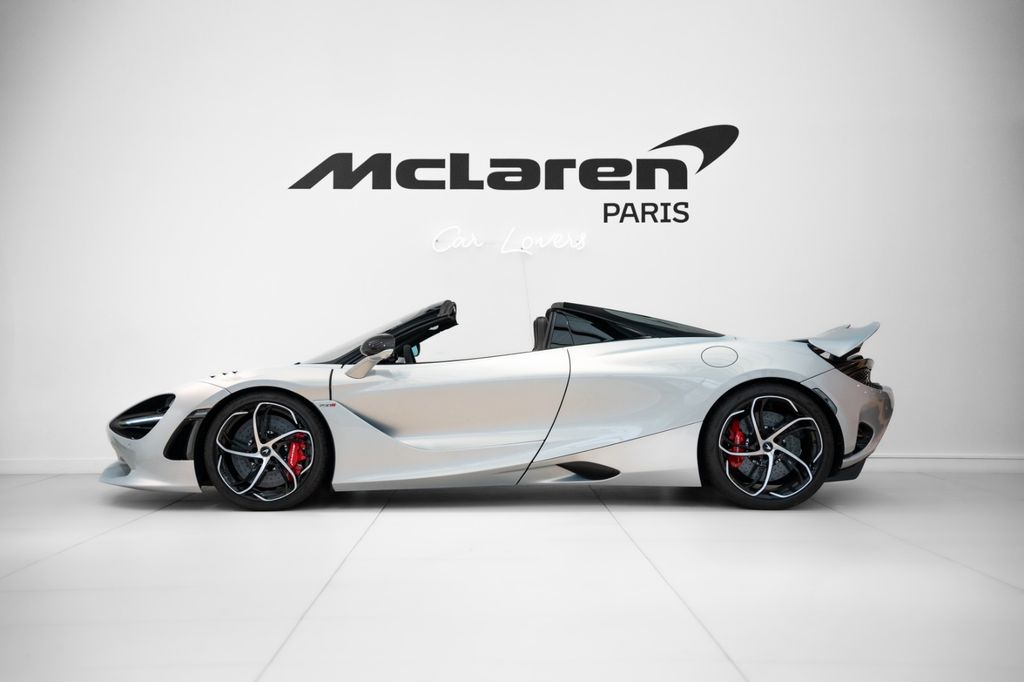 McLaren 750S 2023
