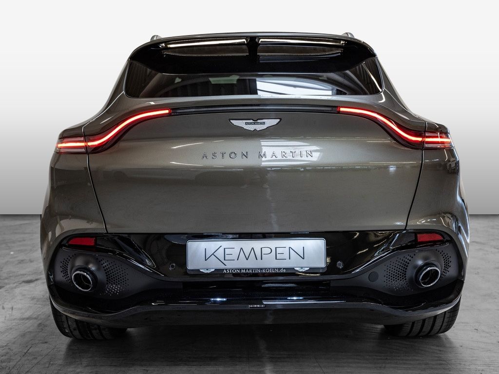 Aston Martin DBX 2024