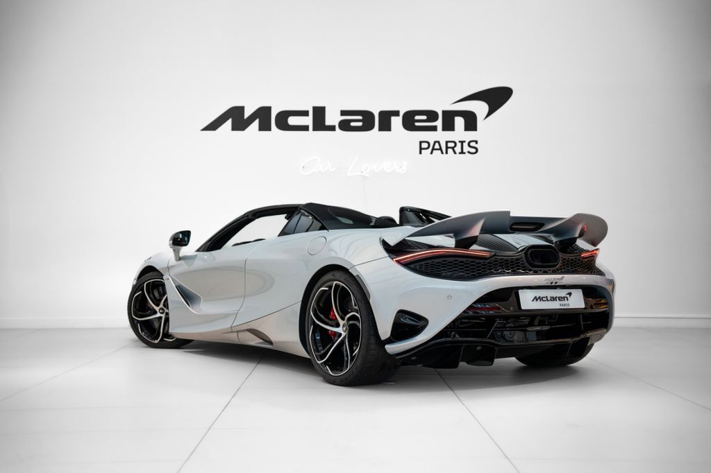 McLaren 750S 2023