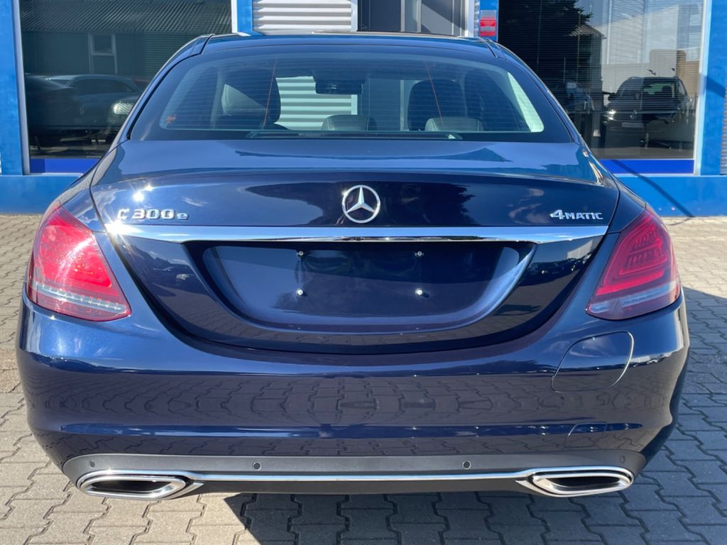 Mercedes-Benz C 300 2021
